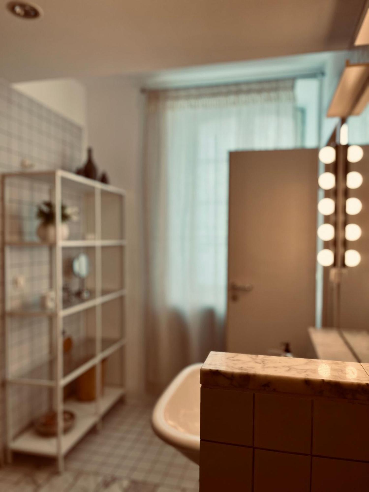 Apartment Am Schloss - Charme ซาร์บรึคเคน ภายนอก รูปภาพ
