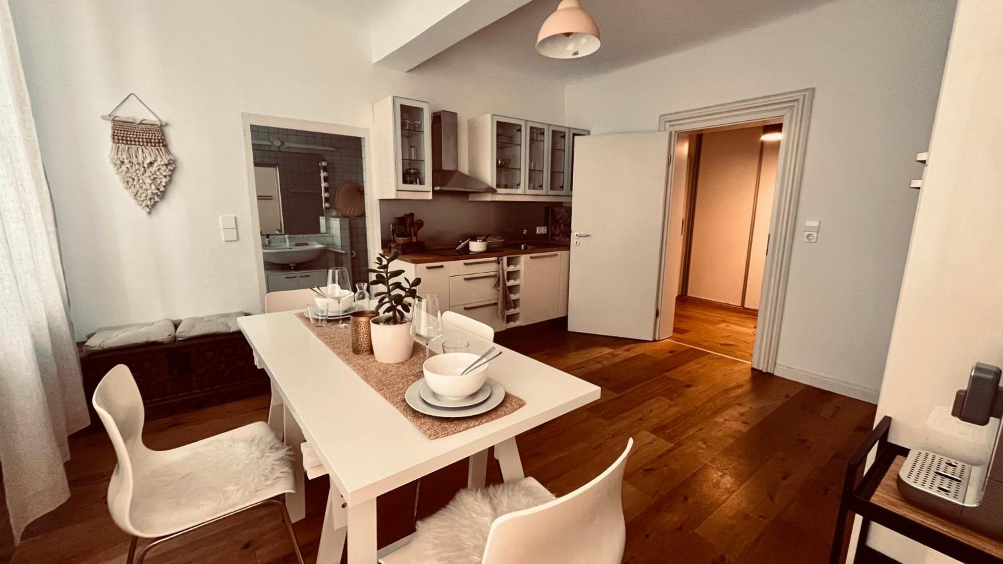 Apartment Am Schloss - Charme ซาร์บรึคเคน ภายนอก รูปภาพ