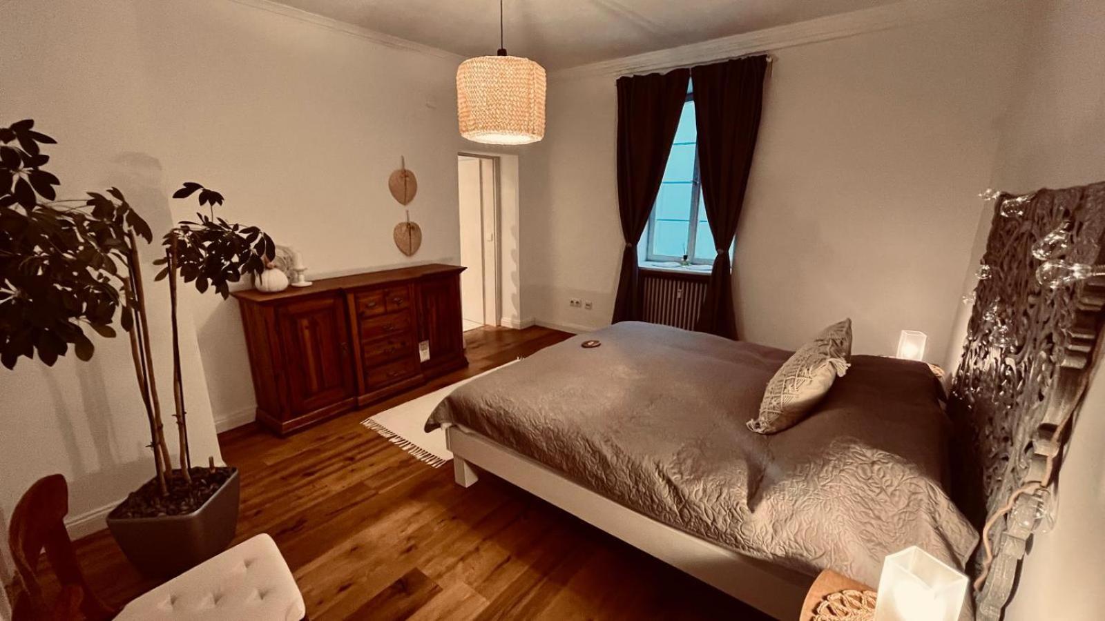 Apartment Am Schloss - Charme ซาร์บรึคเคน ภายนอก รูปภาพ