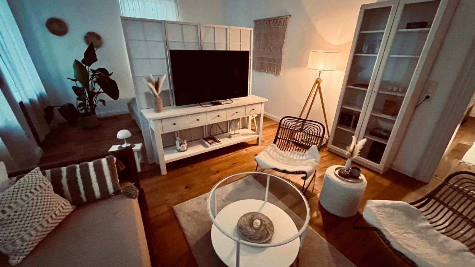 Apartment Am Schloss - Charme ซาร์บรึคเคน ภายนอก รูปภาพ
